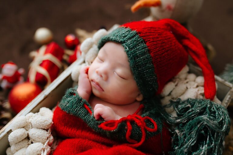 baby, infant, christmas-7486422.jpg